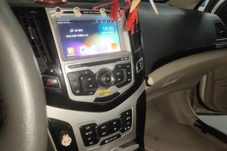 Used BYD e5 2017 300 Prestige Edition