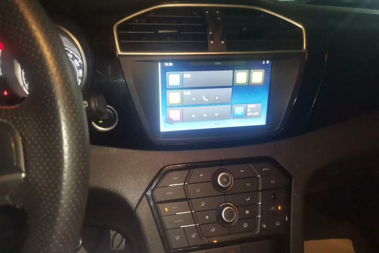 Used MG GS 2015 2.0TGI TST Four-Wheel Drive Flagship Edition
