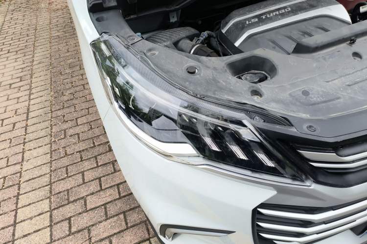 Used SAIC MAXUS G50 2023 1.5T Manual Comfort A Right Front Headlight