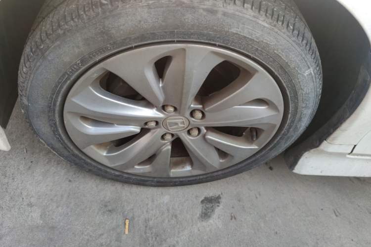 Used Honda Jade 2017 1.8L automatic Comfort version 5 seats