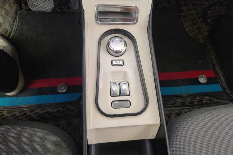 Used CHANGAN NEVO Lumin 2023 205km Xiangqin Version
