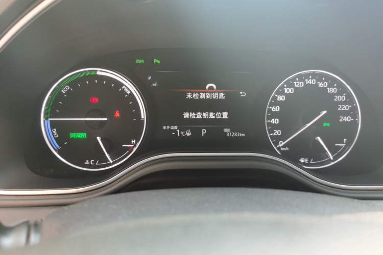 Used Toyota Avalon 2019 Dual-Engine 2.5L XLE Prestige Version China VI Standard
