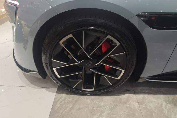 Used Avatr 12 2023 650 Three-Laser Four-Wheel Drive Performance Edition
