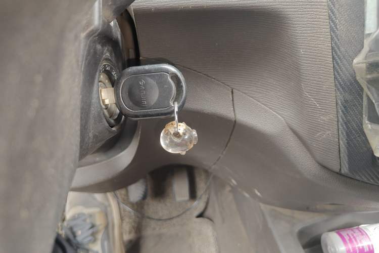 Used Wuling Hongguang 2015 1.5L S Basic Version China V Standard
