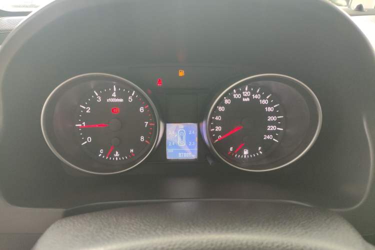 Used Haval H6 2013 Upgraded Model 1.5T Manual Two-Wheel Drive Elite Version Instrument Cluster