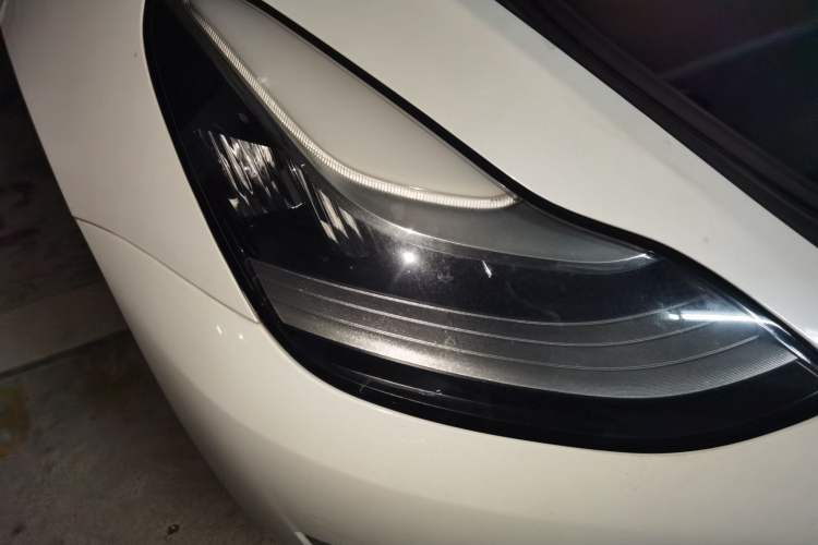 Used Tesla Model 3 2020 Long-Range Rear-Wheel-Drive Version Right Front Headlight