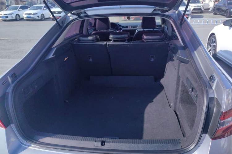 Used Skoda Superb 2018 TSI330 DSG Comfort Edition China VI Standard