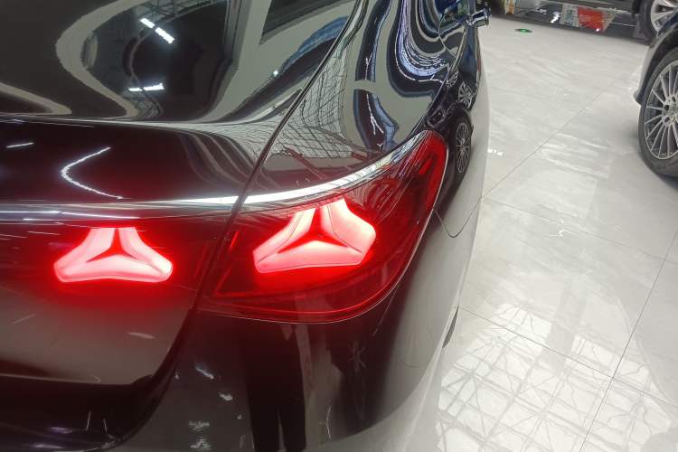 Used Mercedes-Benz E-Class 2024 E 300 L Luxury Model