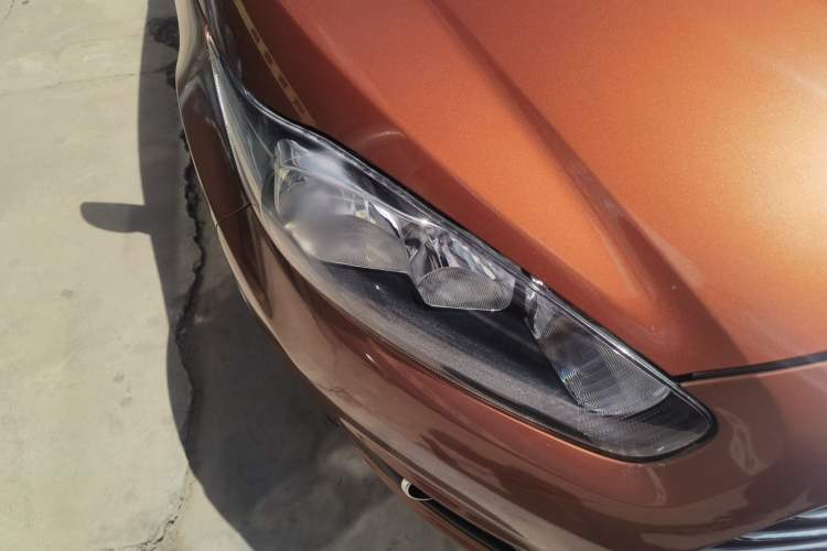 Used Ford Fiesta 2013 Sedan 1.5L Automatic Fashion Edition Right Front Headlight