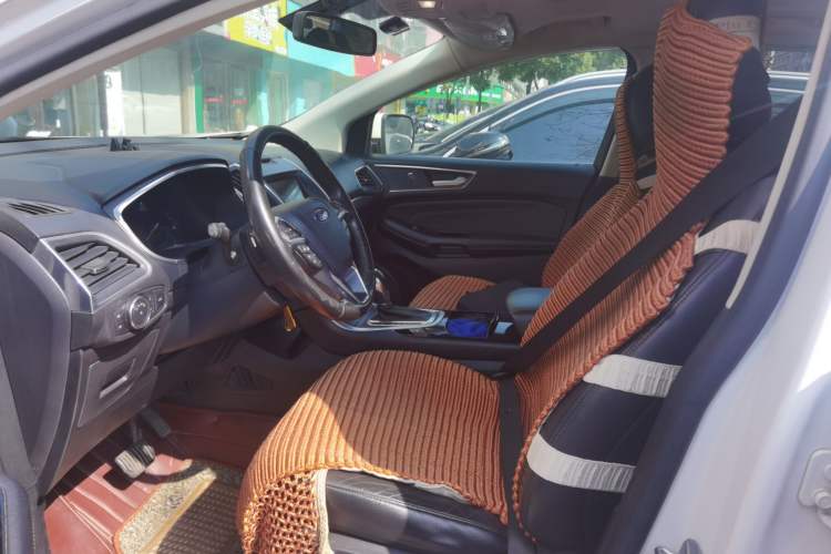 Used Ford Edge 2015 2.0T GTDi Two-Wheel-Drive High-Line Version