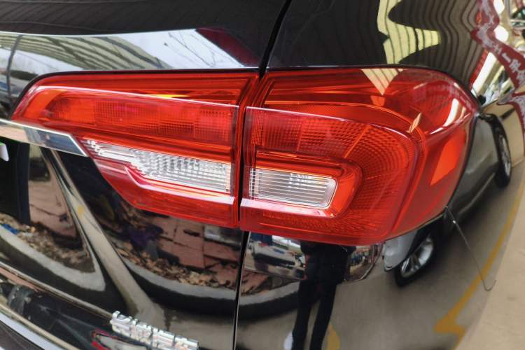 Used Haval M6 2019 1.5T DCT Two-Wheel Drive Elite Version China VI Standard
