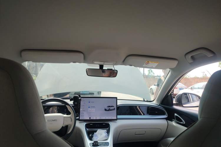 Used Geely Galaxy Geome 2025 310km Dream Edition Headliner