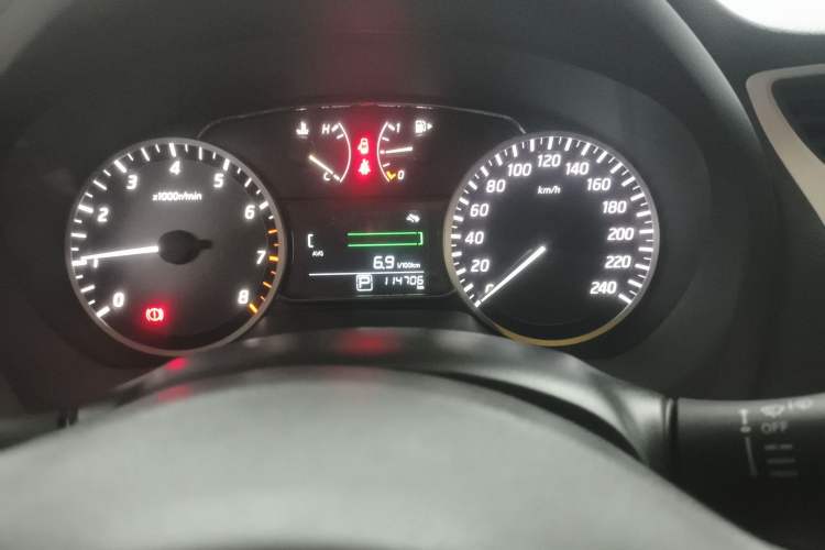 Used Nissan Sylphy 2016 1.6 XL CVT Deluxe Edition Odometer Close Up