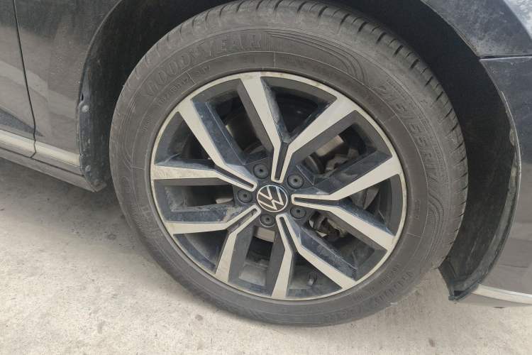 Used Volkswagen Magotan 2020 330TSI DSG Leading Model
