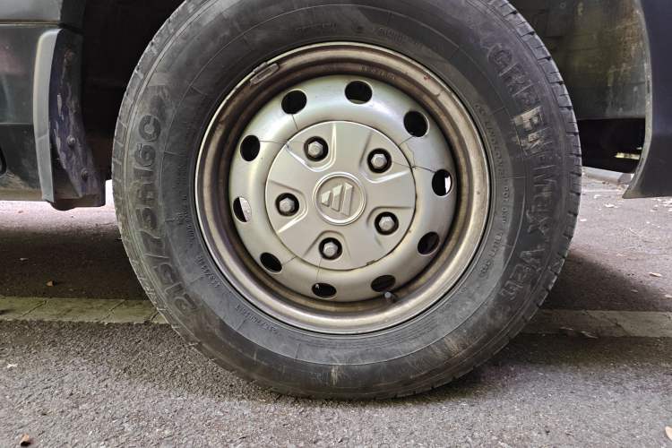 Used Foton Toano 2021 2.0T Manual Tongtu Extended-Wheelbase Mid-Roof 5/6/7-Seater 4F20TC3