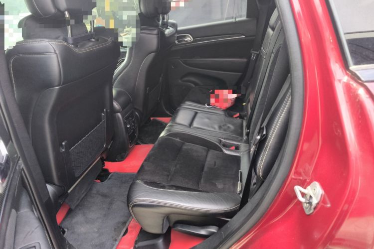 Used Jeep Grand Cherokee SRT 
