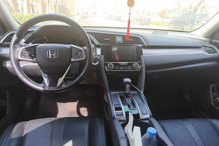 Used Honda Civic 2016 220TURBO CVT Prestige Edition
