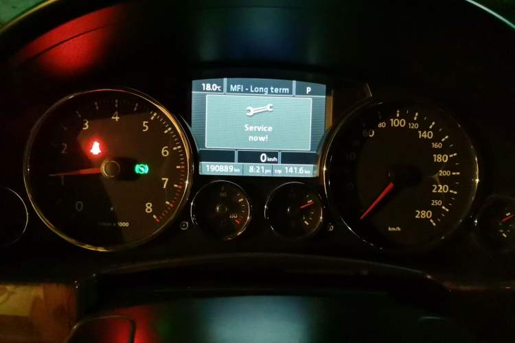 Used Volkswagen Touareg 2007 3.6L Luxury Model Instrument Cluster