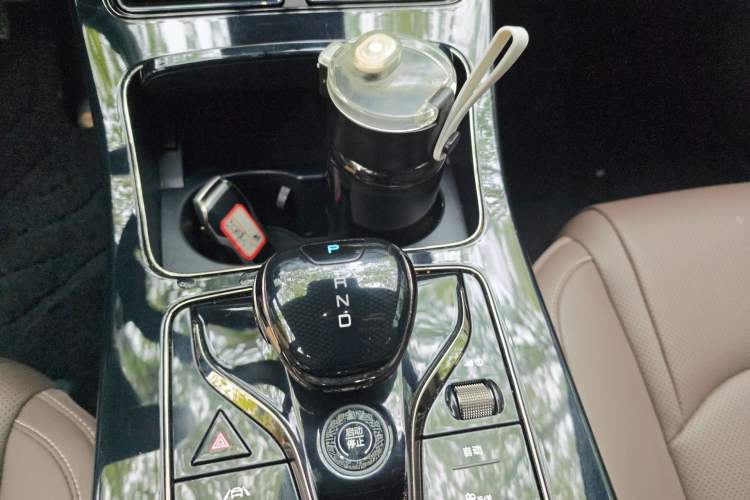 Used BYD Han 2020 DM Four-Wheel Drive Performance Edition Luxury Model Gear Lever