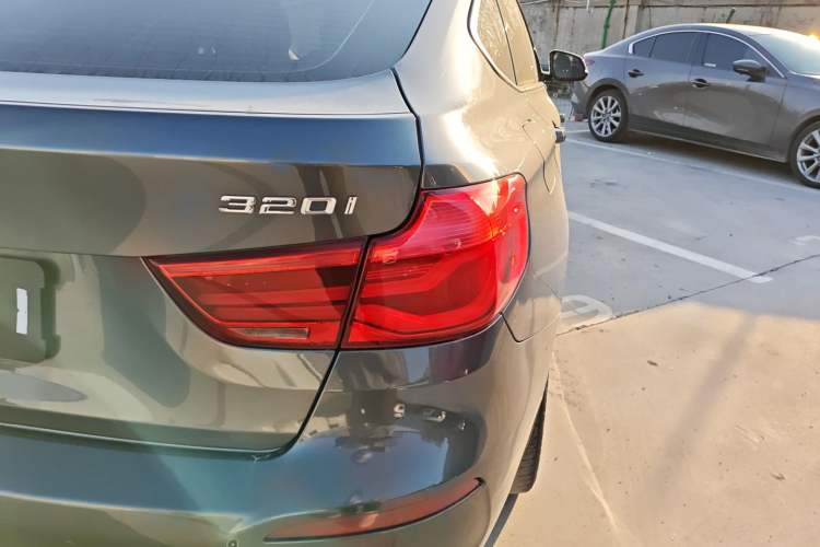 Used BMW 3 Series GT 2018 320i Sport Edition