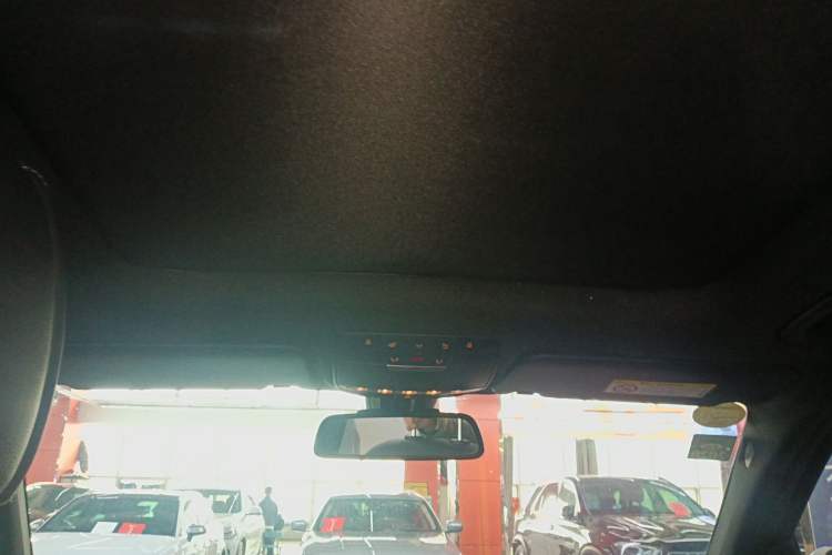 Used Mercedes-Benz GLC 2018 GLC 260 4MATIC Dynamic Edition Headliner