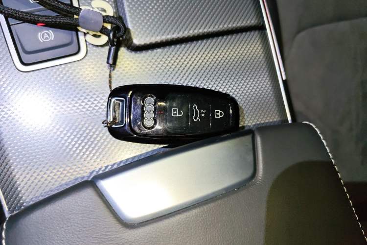 Used Audi A6L New Energy 2020 55 TFSI e quattro Vehicle Key