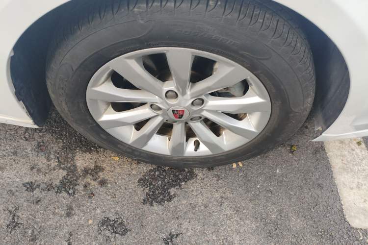 Used Roewe i6 New Energy 2017 45T Hybrid Connect & Smart Enjoyment Edition
