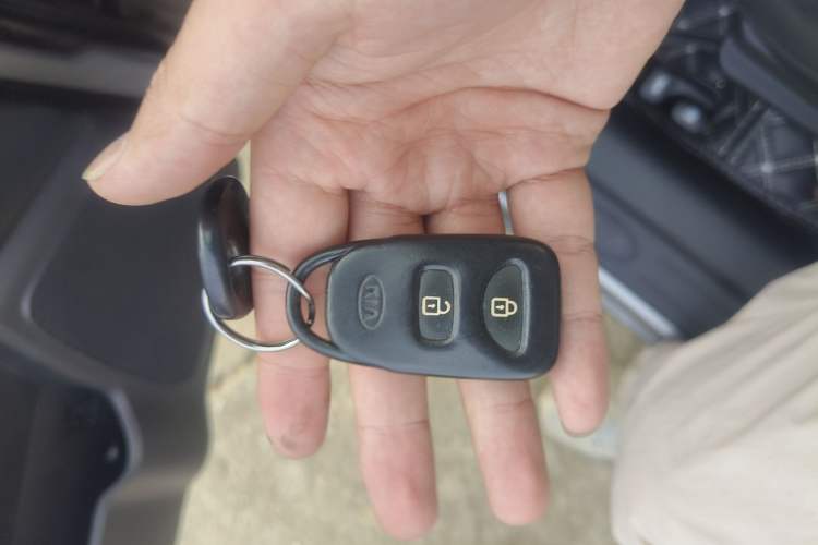Used Kia Forte 2011 1.6L MT GL
