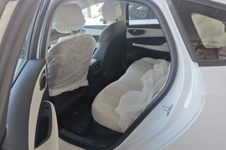 Used BYD Seal 05 DM-i 2025 DM-i Smart Drive 55KM Luxury Model Left Rear Seat