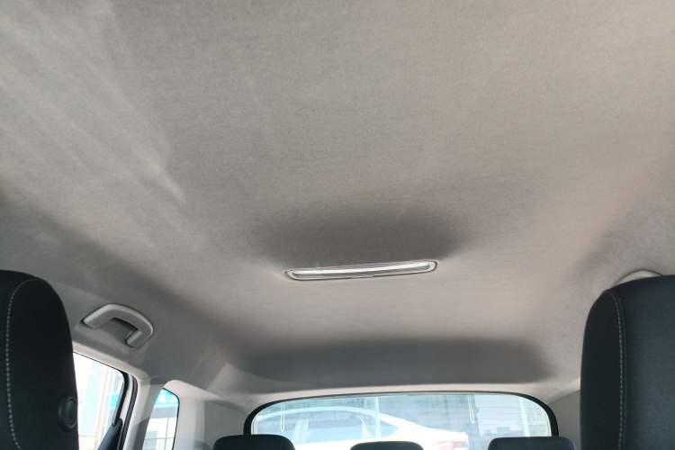 Used Volkswagen Tharu 2021 280TSI Two-Wheel Drive Trend Edition Headliner