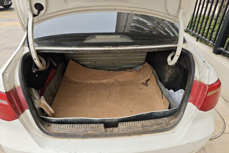 Used Volkswagen Jetta 2015 1.4L Manual Fashion Model