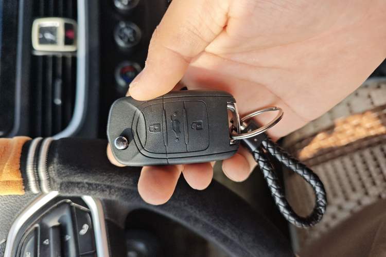 Used Baojun 730 2019 1.5L Manual Fashion Model 7-seater China VI