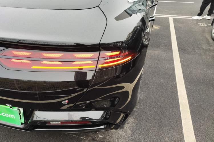 Used Denza Z9 2024 1100 km Four-Wheel Drive Max Version
