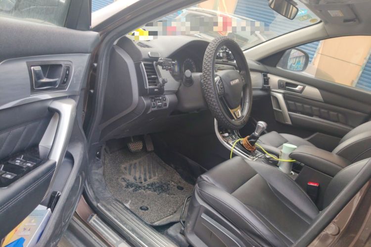 Used Haval H2 2016 Red-Label 1.5T Automatic Two-Wheel Drive Luxury Model Driver Seat