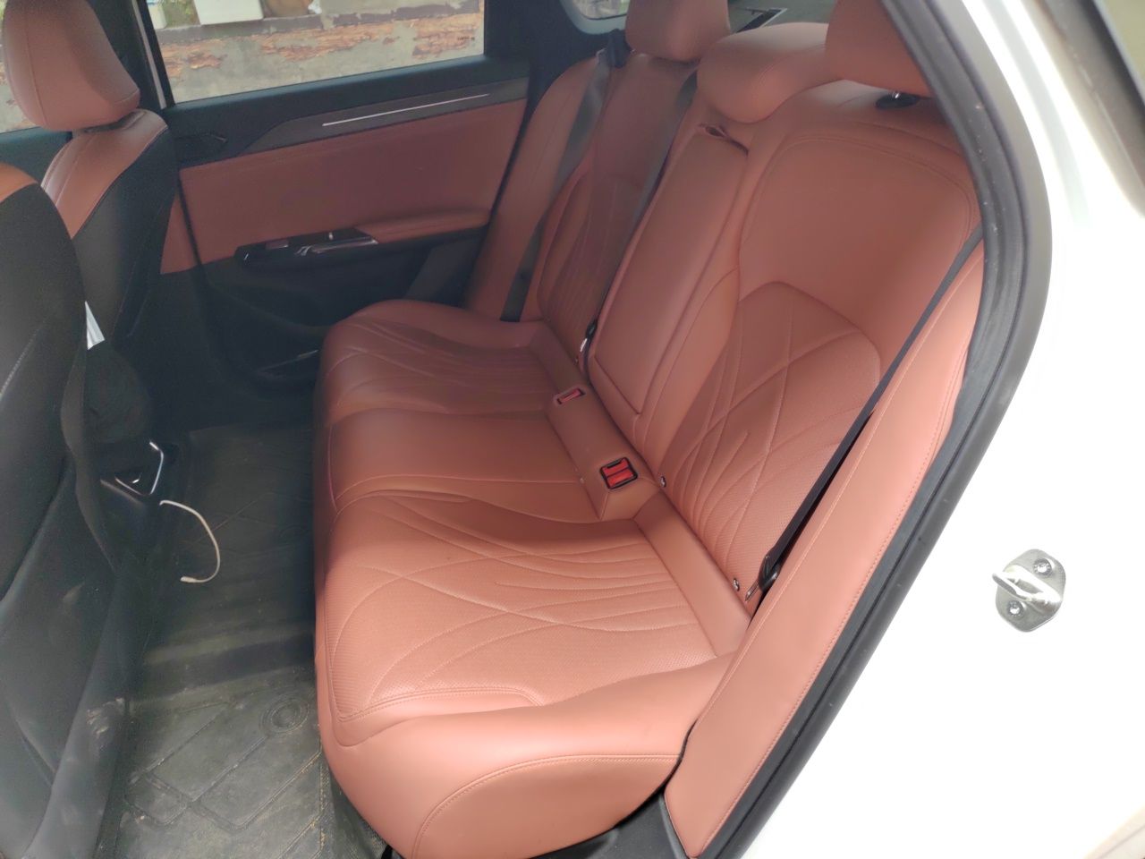 Geely Galaxy L6 2025 EM-i 60km Exploration Edition — снимка 17