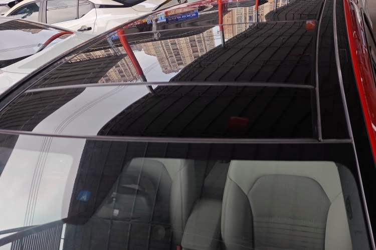 Used Mercedes-Benz B-Class 2015 B 200 Sport Edition Roof