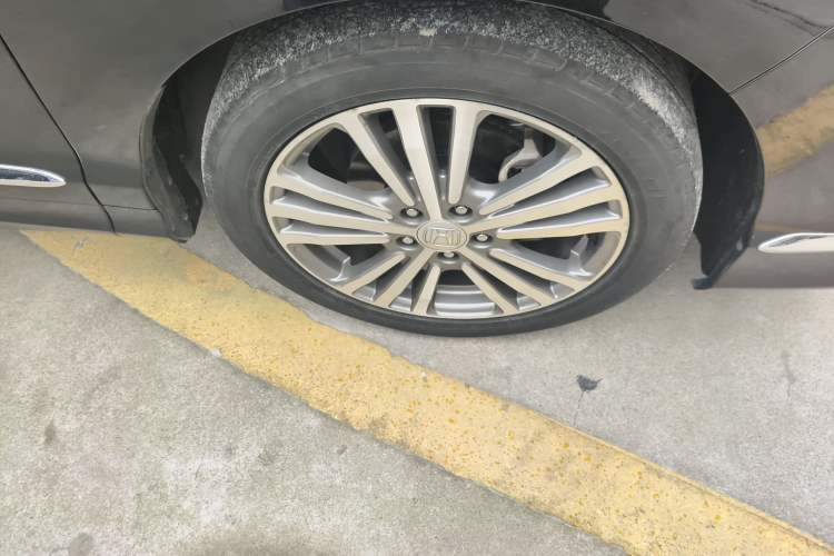 Used Honda Elysion 2016 2.4L Supreme Edition Right Front Wheel Hub