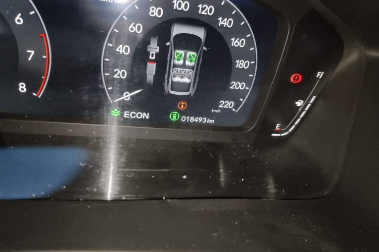 Used Honda Breeze 2025 240TURBO Two-Wheel-Drive Luxury Edition 5 Seats Odometer Close Up