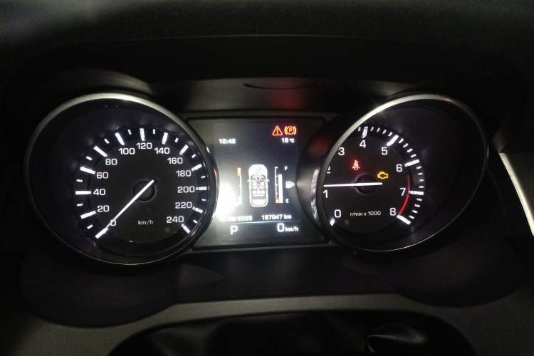 Used Land Rover Range Evoque 2014 2.0T 5-Door Luxury Edition Instrument Cluster