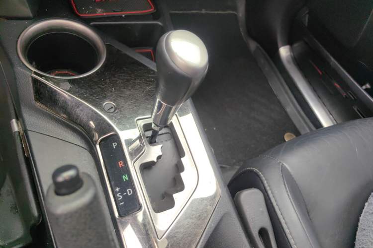 Used Toyota RAV4 2015 2.5L Automatic 4x4 Elite Edition