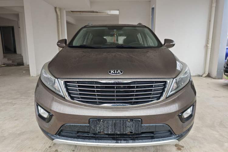 Used Kia Sportage R 2015 2.0L Manual Two-Wheel Drive GLS Trim
