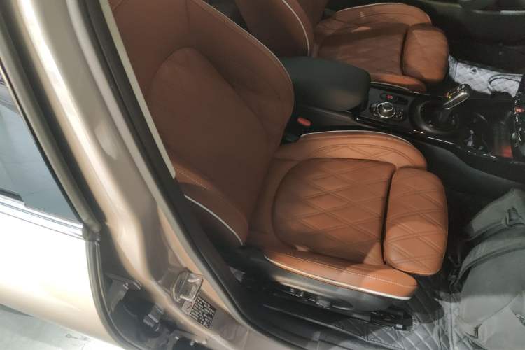 Used MINI Clubman 2023 2.0T COOPER S Connoisseur