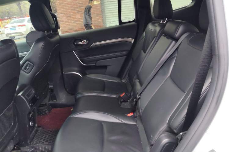 Used Jeep Grand Commander 2018 2.0T Two-Wheel Drive Enjoy Edition China V
