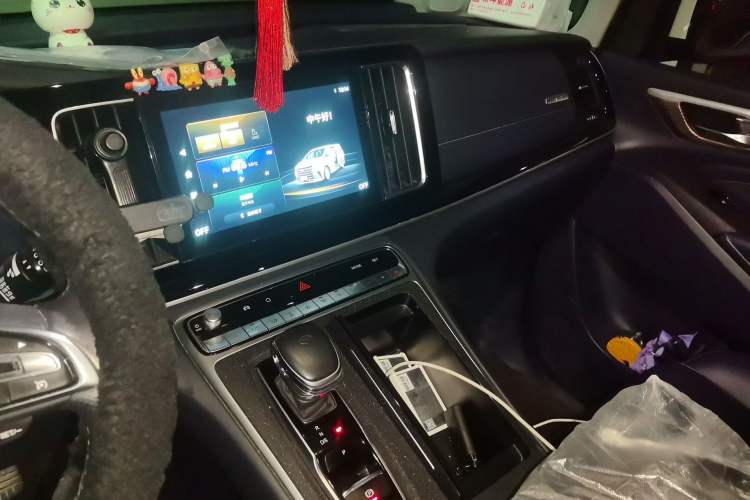 Used GAC Trumpchi M8 2021 Lingxiu Series 390T Deluxe Edition Audio And AC Panel