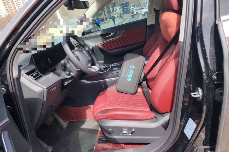 Used Hongqi HS5 2023 2.0T Four-Wheel Drive Flagship Pro Edition
