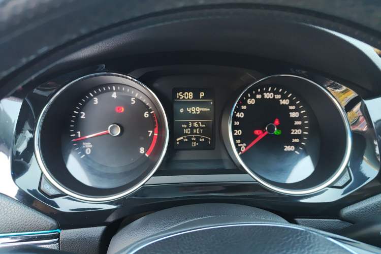 Used Volkswagen Sagitar 2018 1.6L Automatic Comfort Model Instrument Cluster