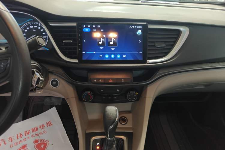 Used Buick GT 2016 15N Automatic Elite Edition Audio And AC Panel