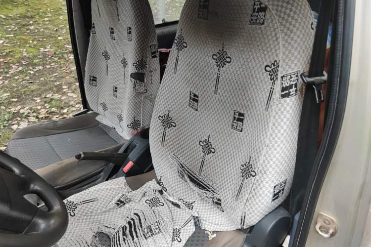 Used Wuling Zhiguang 2013 1.0L Practical Version Left Front Seat