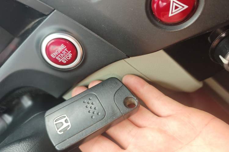 Used Honda Civic 2016 1.8L Automatic Comfort Version
