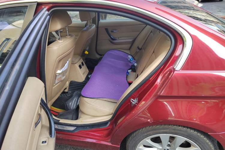 Used BMW 3 Series 2010 320i Luxury Model Left Rear Seat